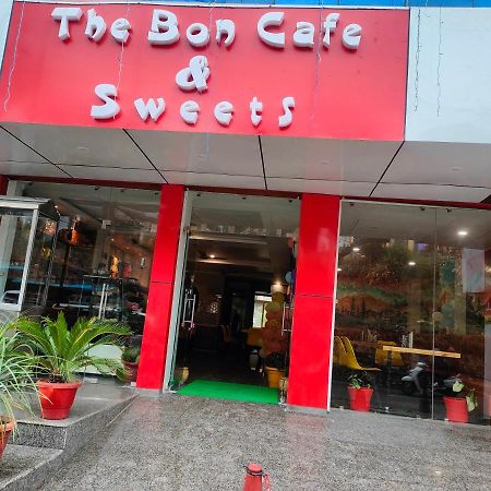 Hotel Rishabh And Banquet Hall Pithoragarh ภายนอก รูปภาพ
